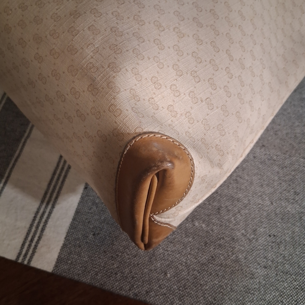 Elegant Cream Tote Bag - Picture 7 of 16